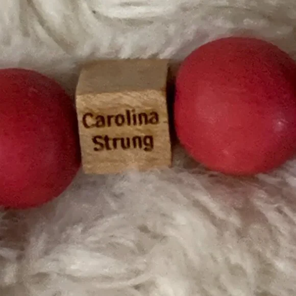 CAROLINA STRUNG LONG WOOD NECKLACE - Picture 5 of 5